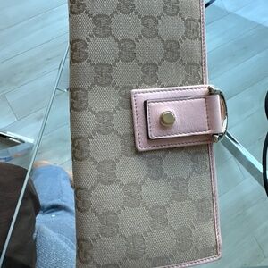 Gucci wallet
